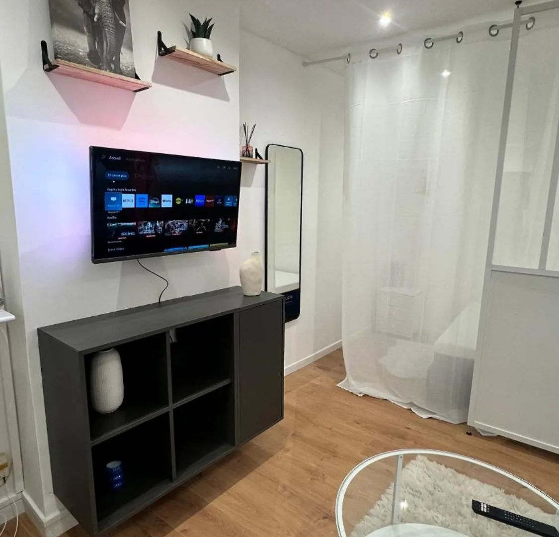 Studio Cosy Paryż